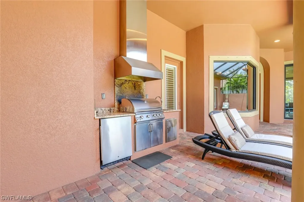 6528 Costa Circle Naples FL 34113