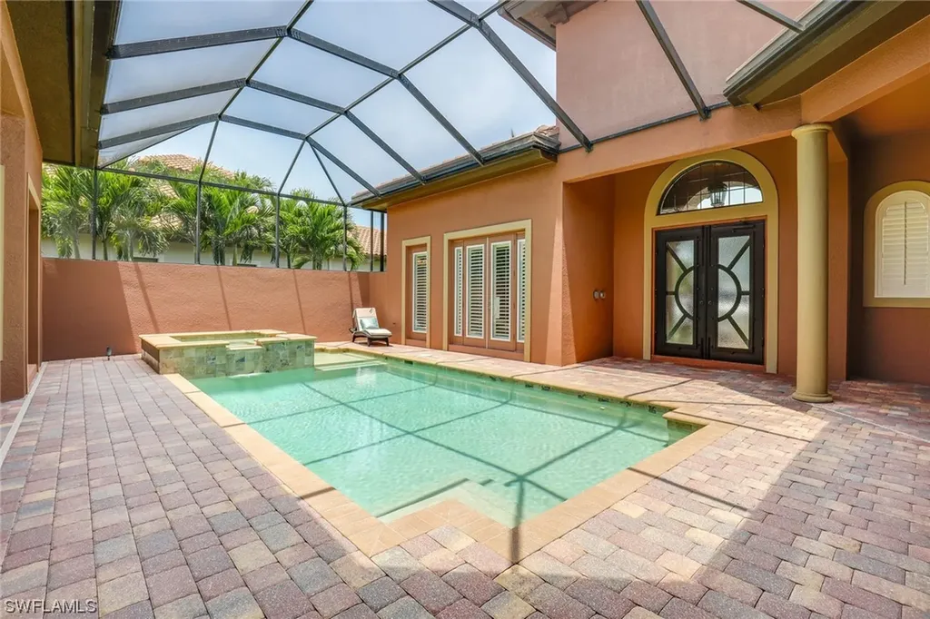 6528 Costa Circle Naples FL 34113