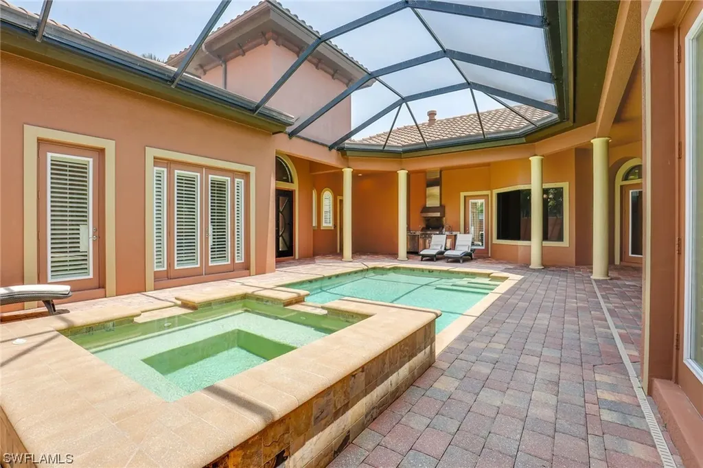 6528 Costa Circle Naples FL 34113