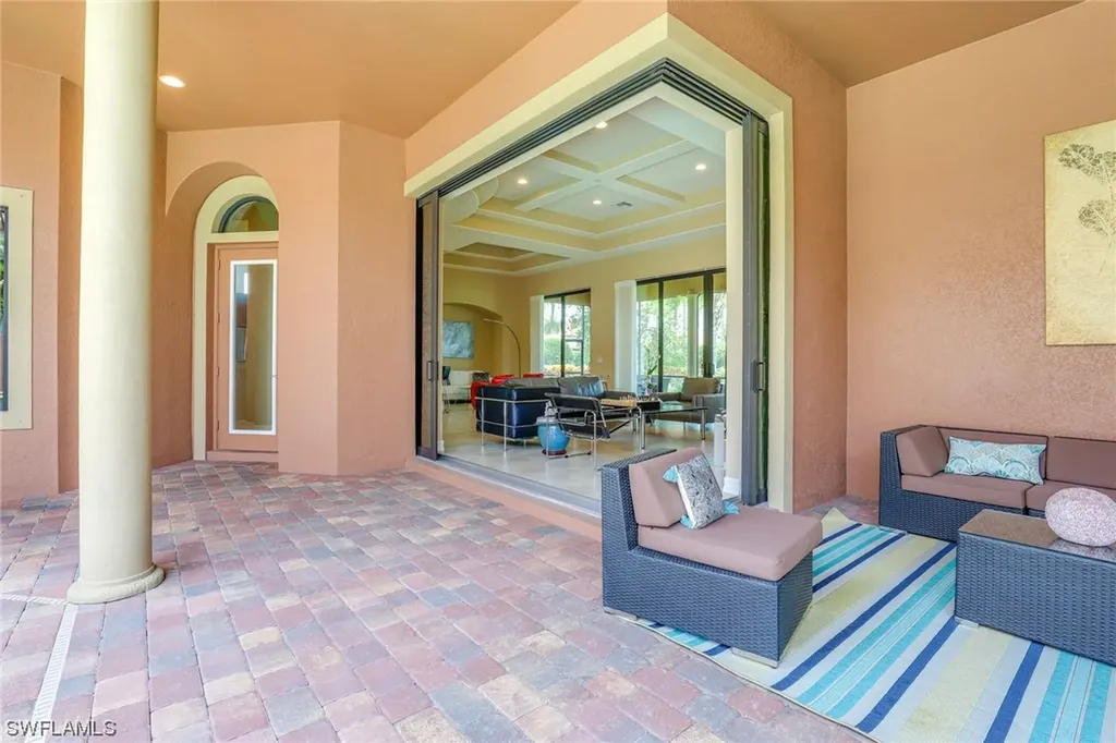 6528 Costa Circle Naples FL 34113