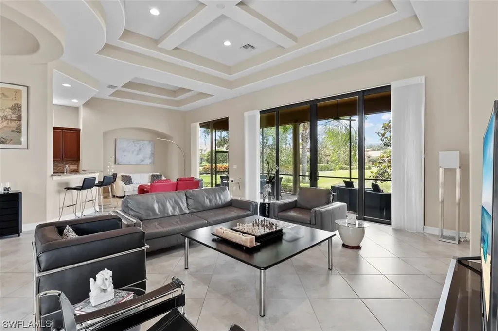 6528 Costa Circle Naples FL 34113