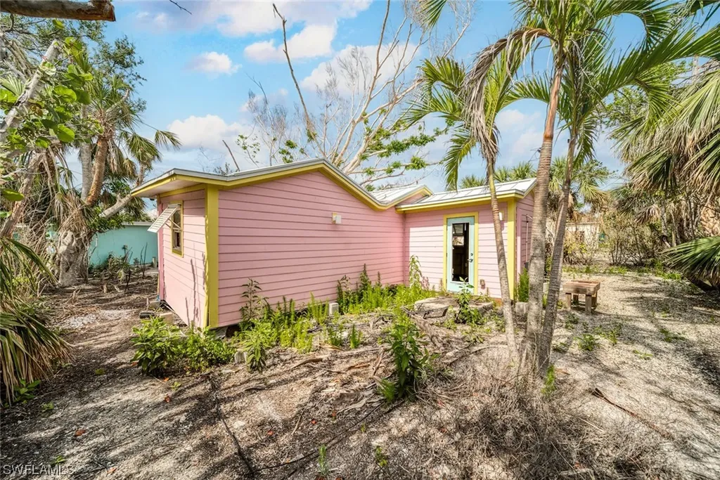 2365 Periwinkle Way Sanibel FL 33957