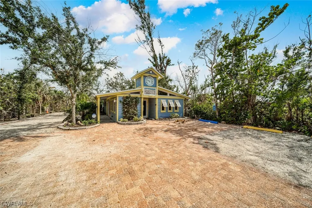 2365 Periwinkle Way Sanibel FL 33957