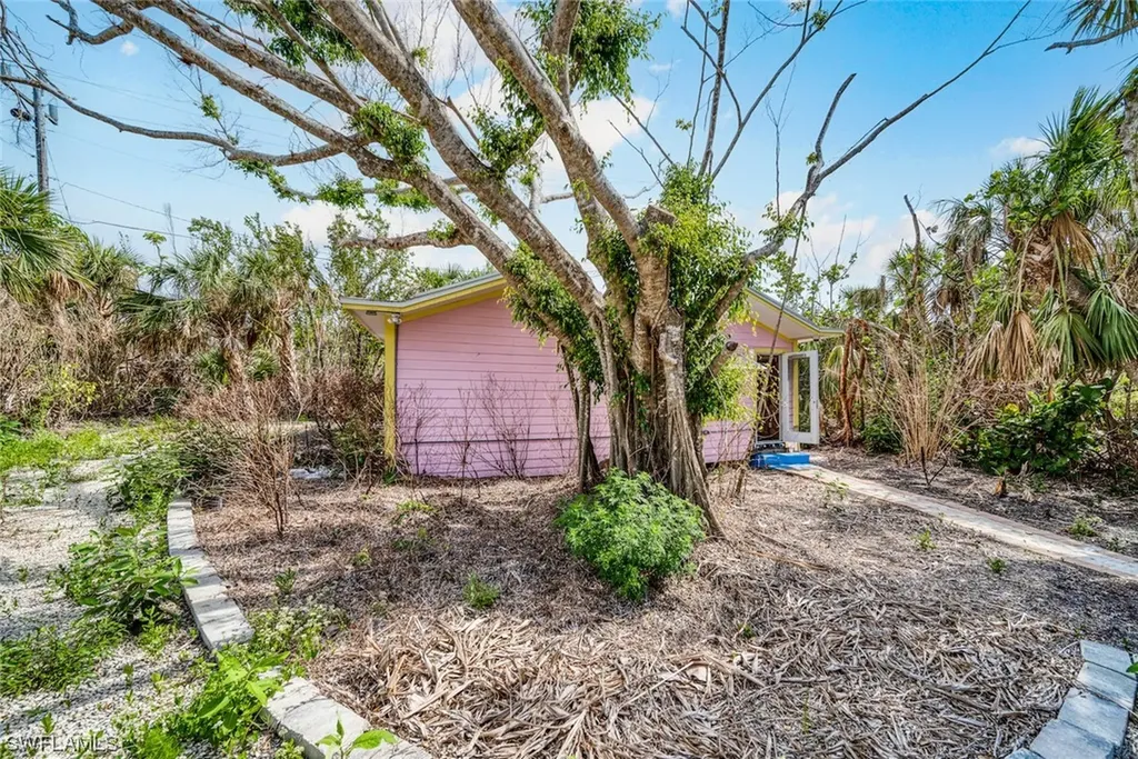 2365 Periwinkle Way Sanibel FL 33957