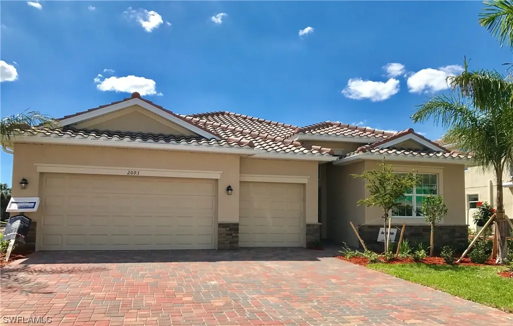 2093 Satsuma Lane Naples FL 34120