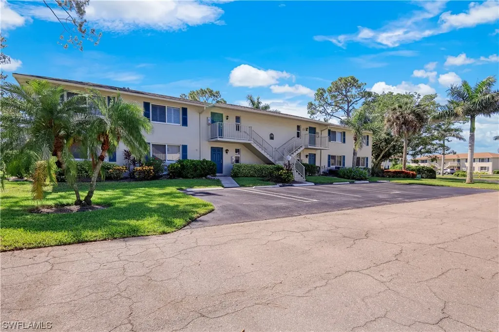 232 Memory Lane Naples FL 34112