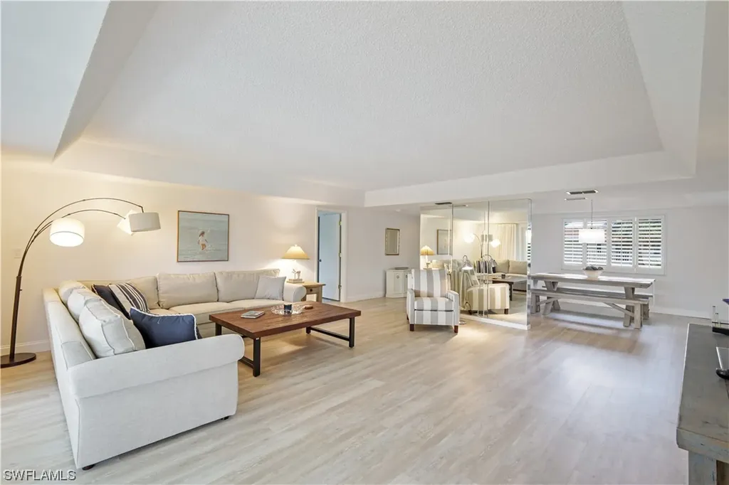 232 Memory Lane Naples FL 34112