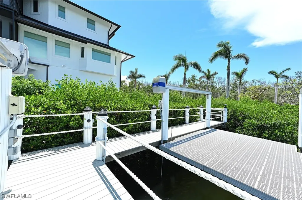 195 Bayfront Drive Bonita Springs FL 34134