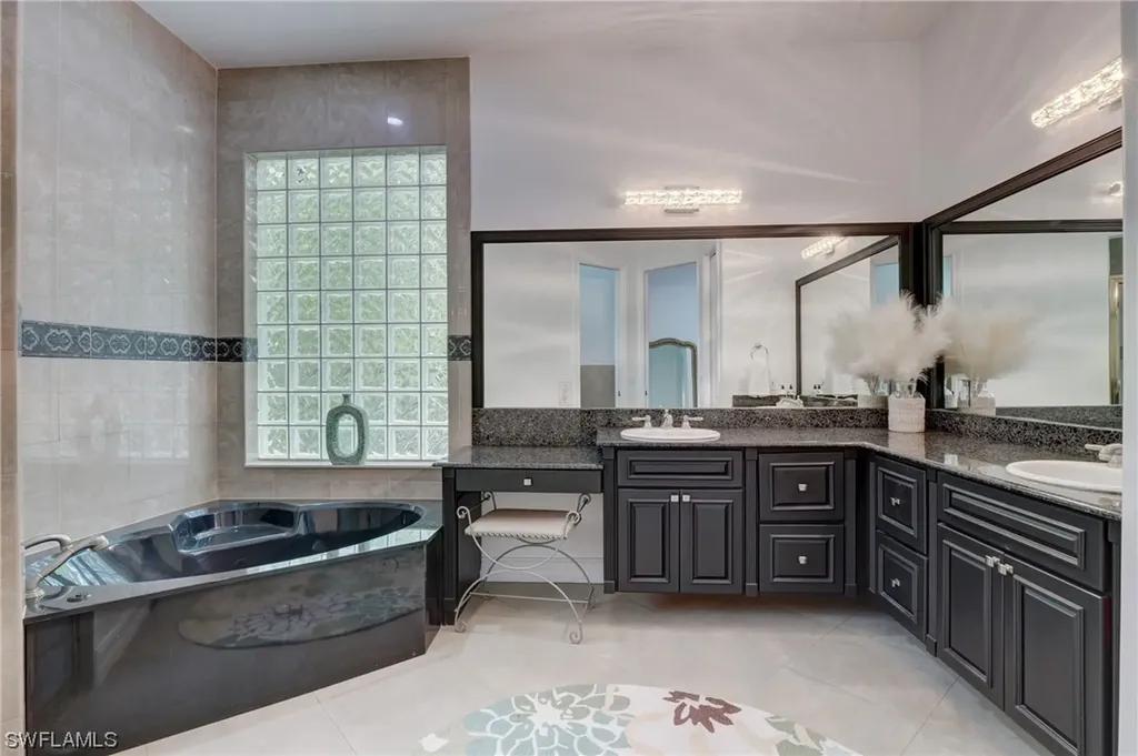 5141 Seahorse Avenue Naples FL 34103