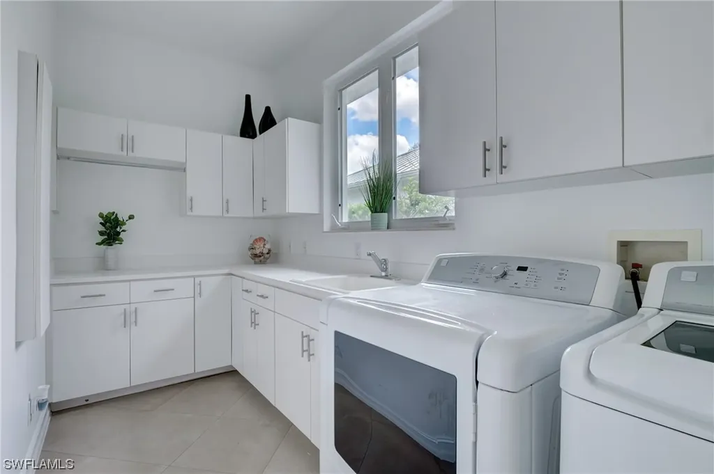 5141 Seahorse Avenue Naples FL 34103