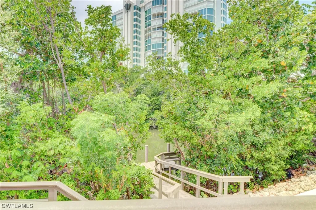 5141 Seahorse Avenue Naples FL 34103