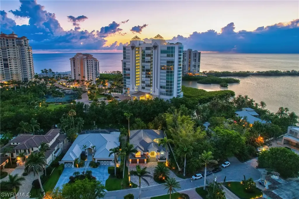5141 Seahorse Avenue Naples FL 34103