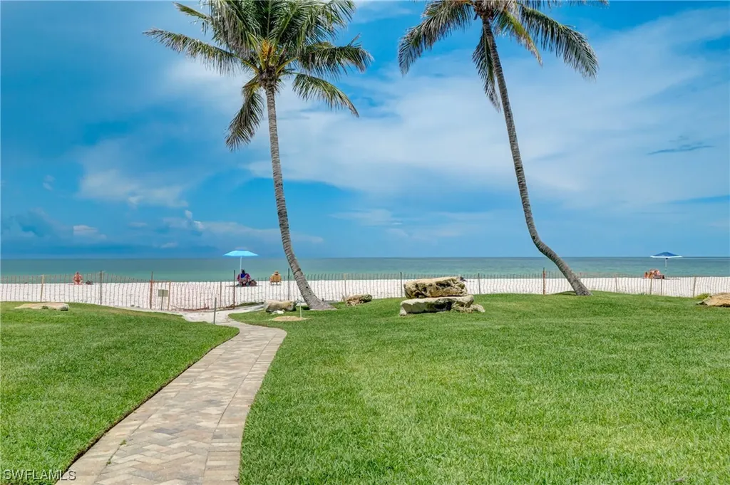 5141 Seahorse Avenue Naples FL 34103