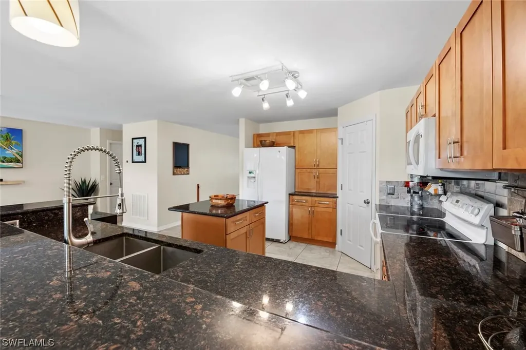 15046 Spinaker Court Naples FL 34119