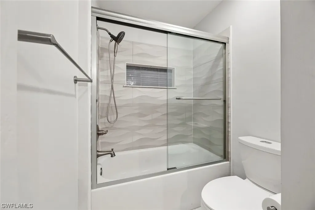 15046 Spinaker Court Naples FL 34119