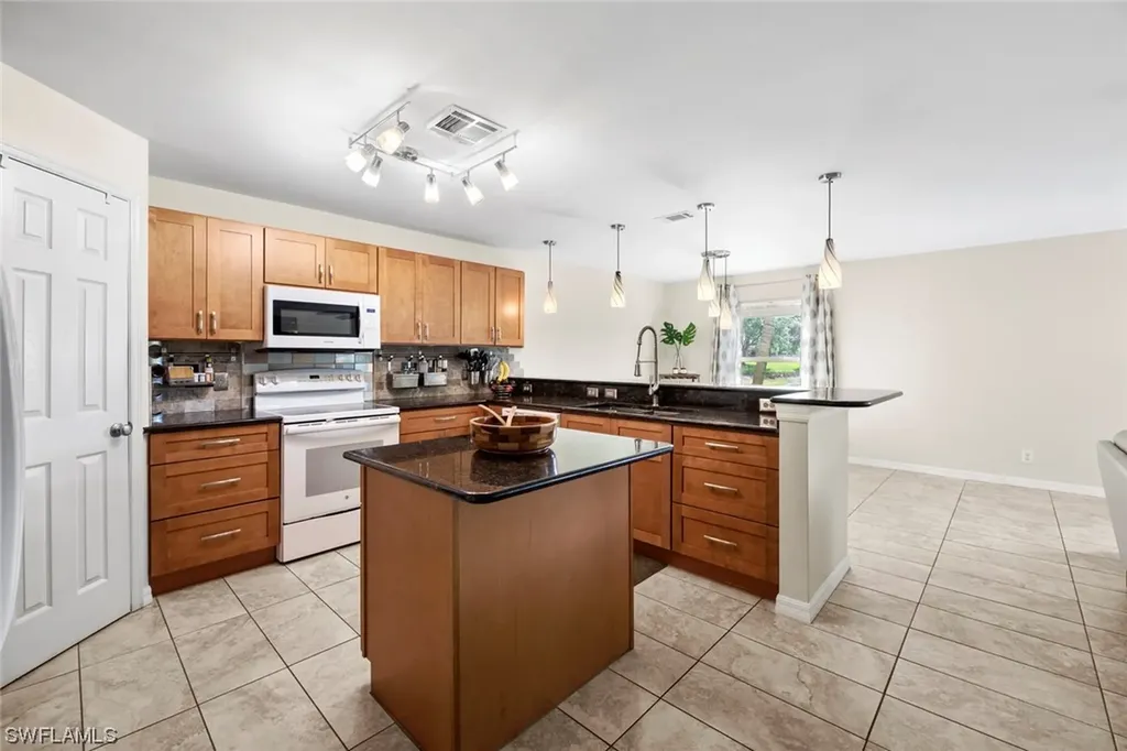 15046 Spinaker Court Naples FL 34119