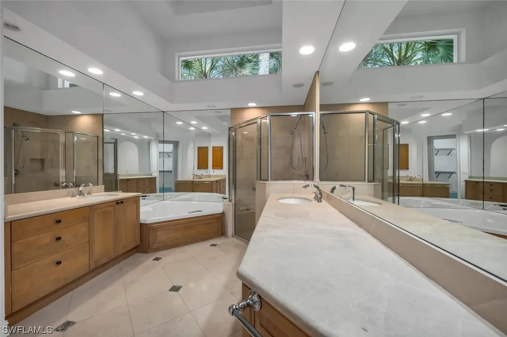 1296 Grand Isle Court Naples FL 34108