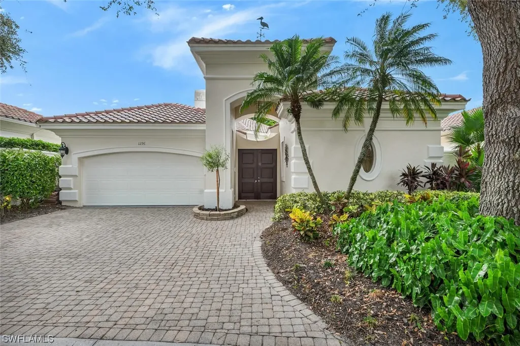 1296 Grand Isle Court Naples FL 34108