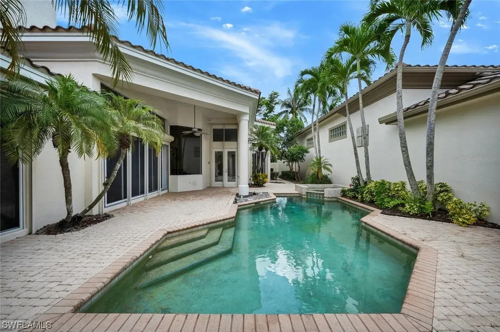 1296 Grand Isle Court Naples FL 34108
