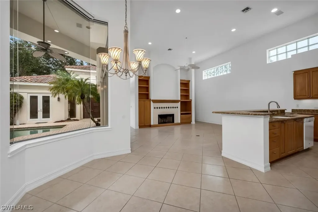 1296 Grand Isle Court Naples FL 34108