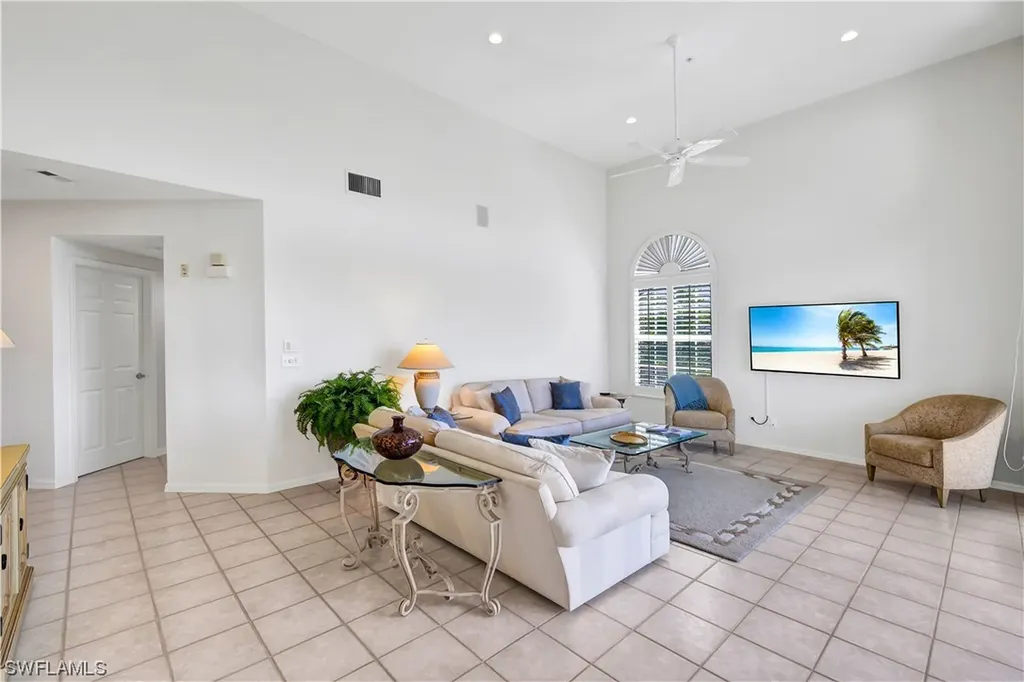 1530 Clermont Drive Naples FL 34109