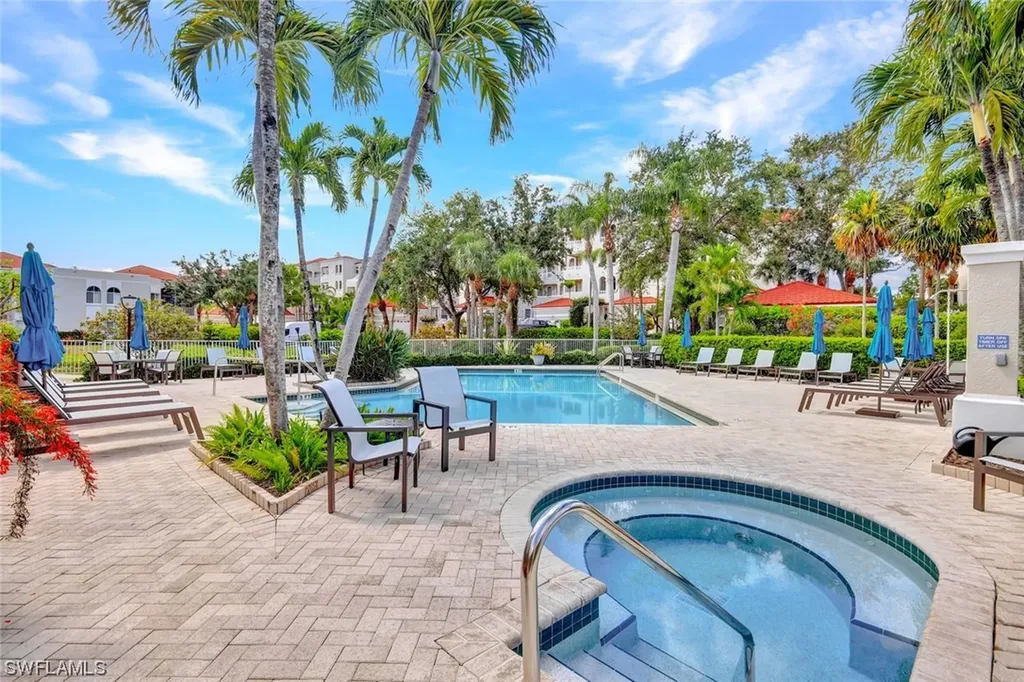 1530 Clermont Drive Naples FL 34109