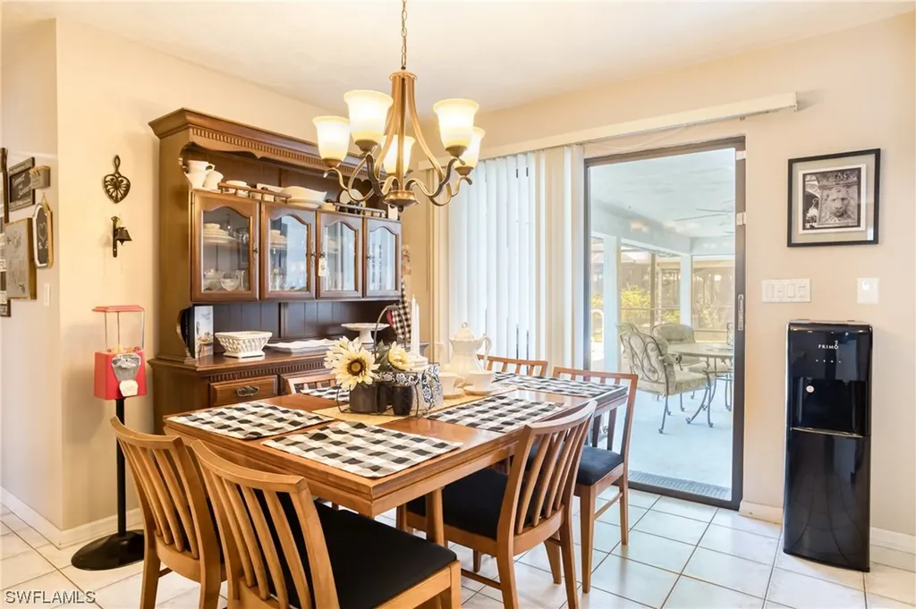 2110 SE 14th Street Cape Coral FL 33990