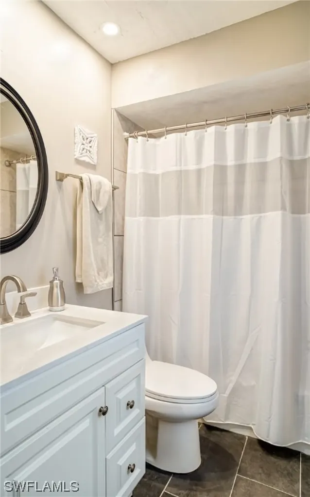 2110 SE 14th Street Cape Coral FL 33990