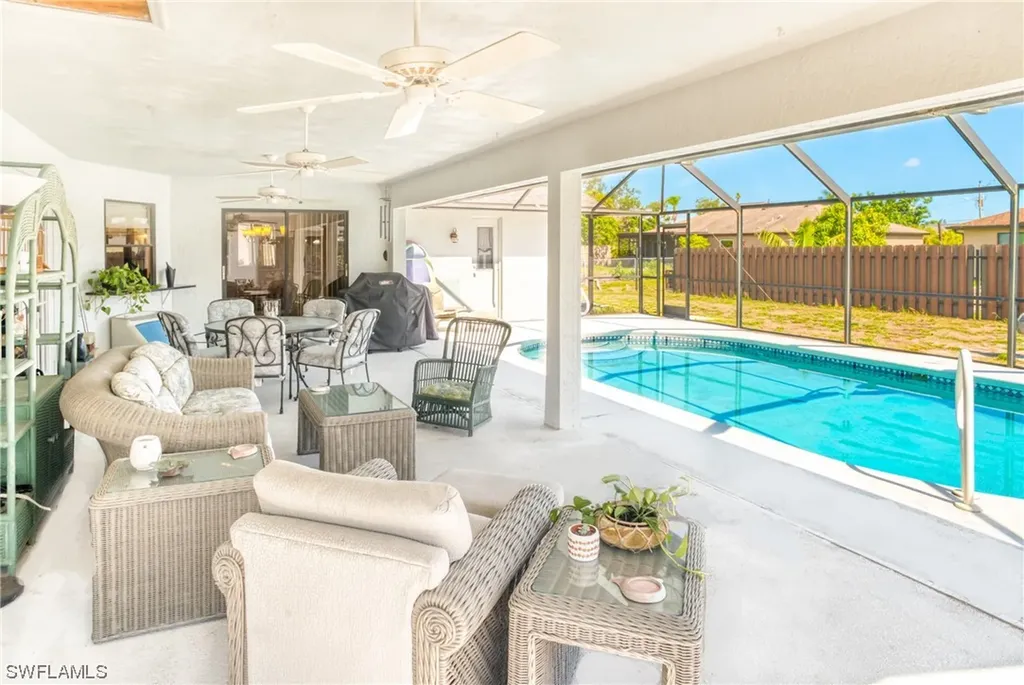 2110 SE 14th Street Cape Coral FL 33990