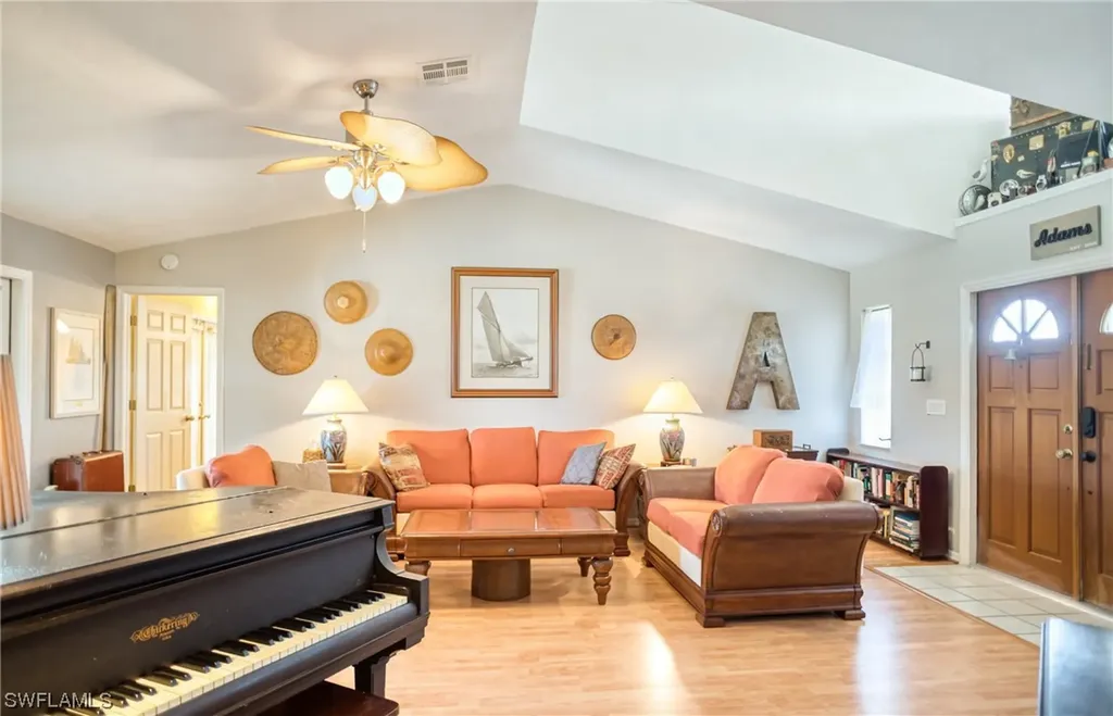 2110 SE 14th Street Cape Coral FL 33990