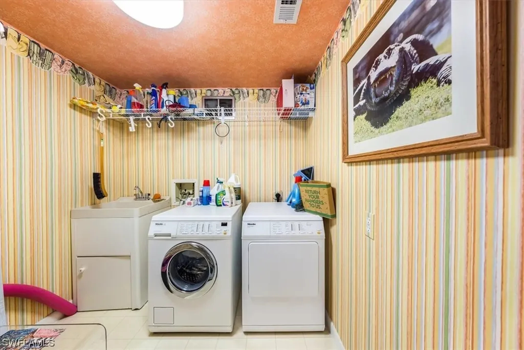 103 Clubhouse Lane Naples FL 34105