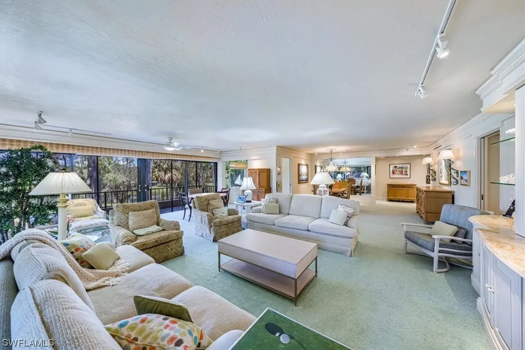 103 Clubhouse Lane Naples FL 34105