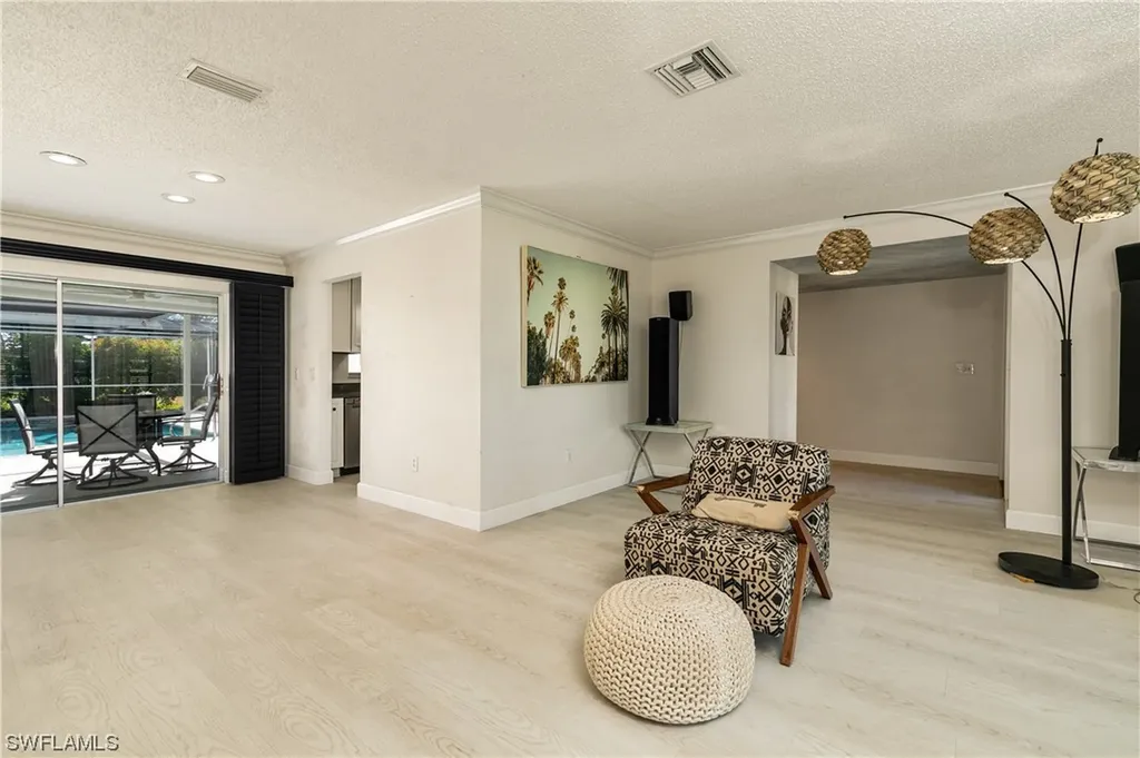 3805 SE 2nd Avenue Cape Coral FL 33904