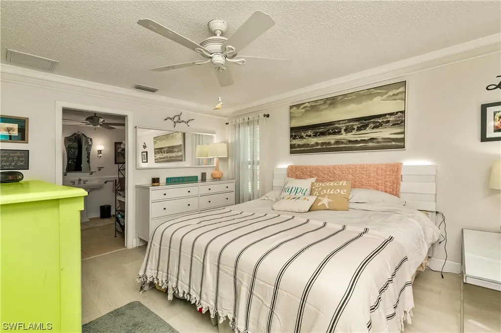 3805 SE 2nd Avenue Cape Coral FL 33904