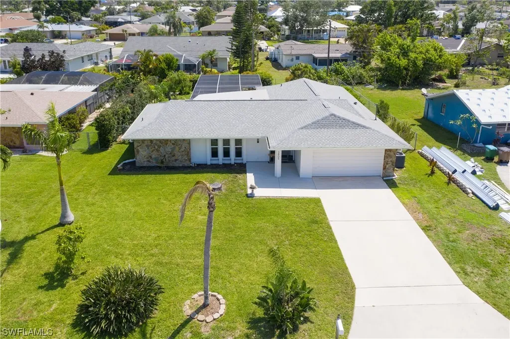 3805 SE 2nd Avenue Cape Coral FL 33904