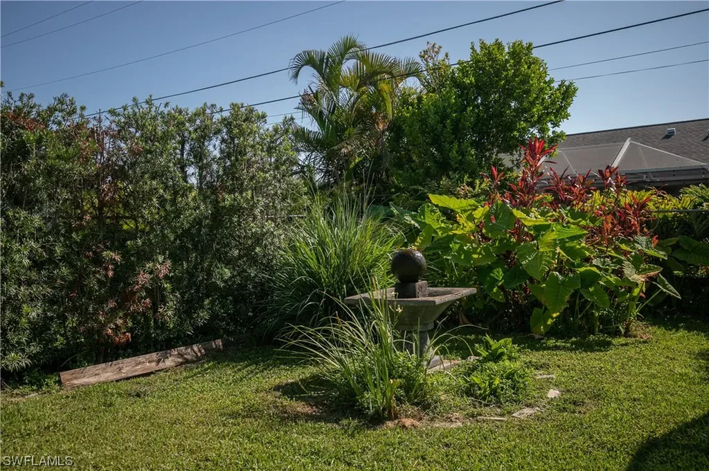 3805 SE 2nd Avenue Cape Coral FL 33904