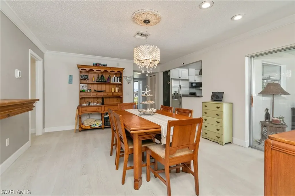 3805 SE 2nd Avenue Cape Coral FL 33904