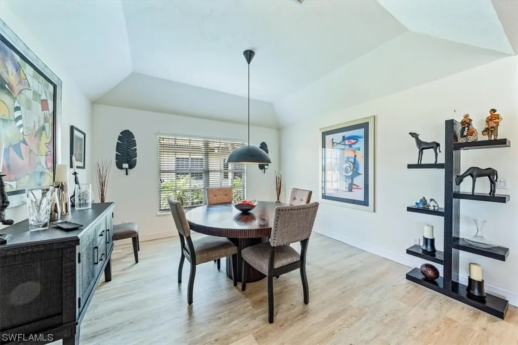 231 Via Perignon Naples FL 34119