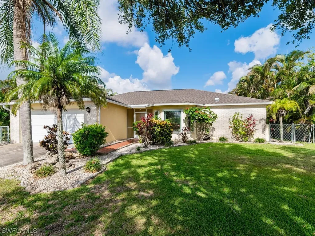 132 NE 24th Avenue Cape Coral FL 33909