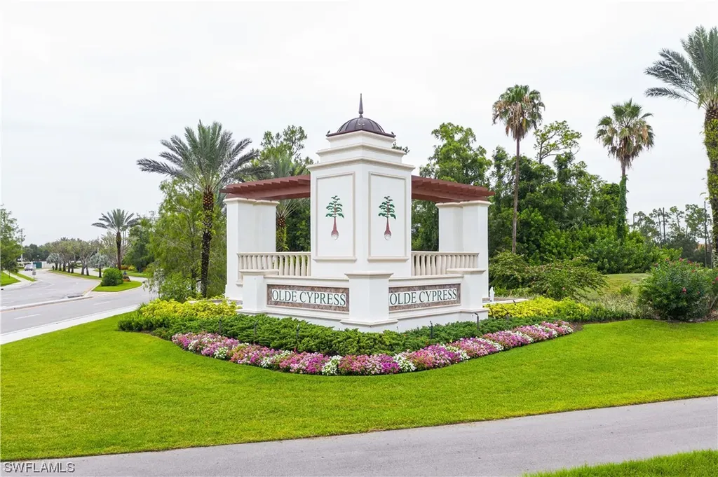 7279 Lantana Circle Naples FL 34119