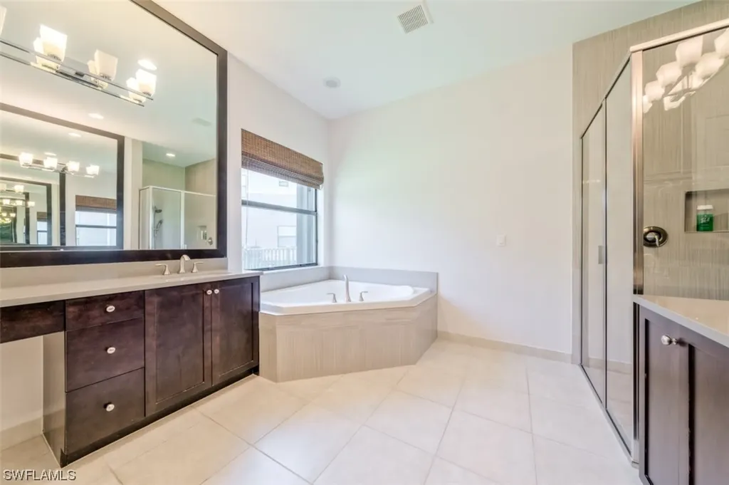 Naples FL 34119