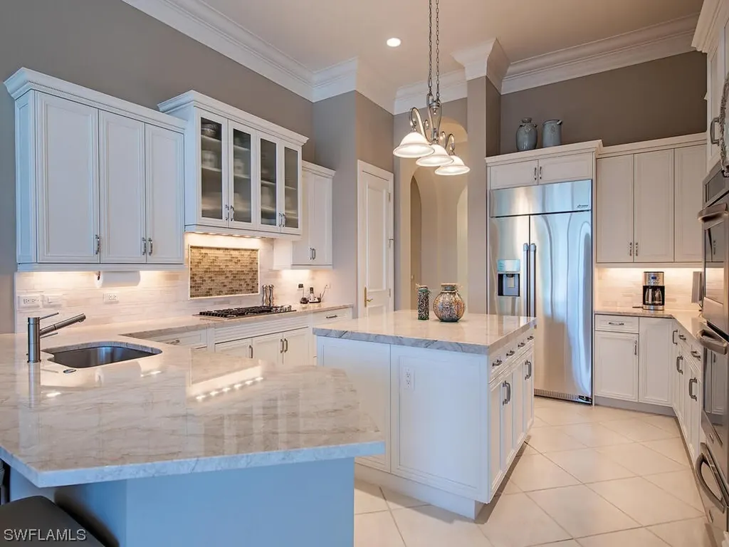 1701 Venezia Way Naples FL 34105