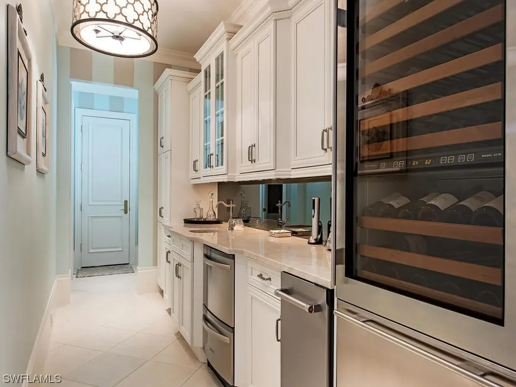 1701 Venezia Way Naples FL 34105