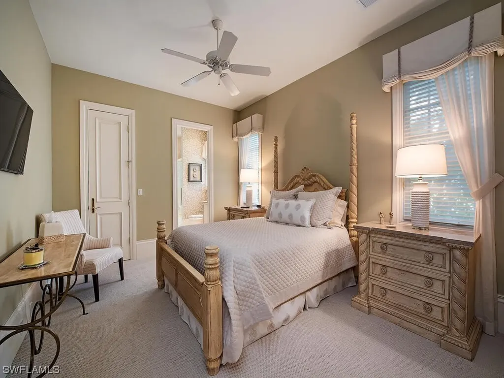 1701 Venezia Way Naples FL 34105