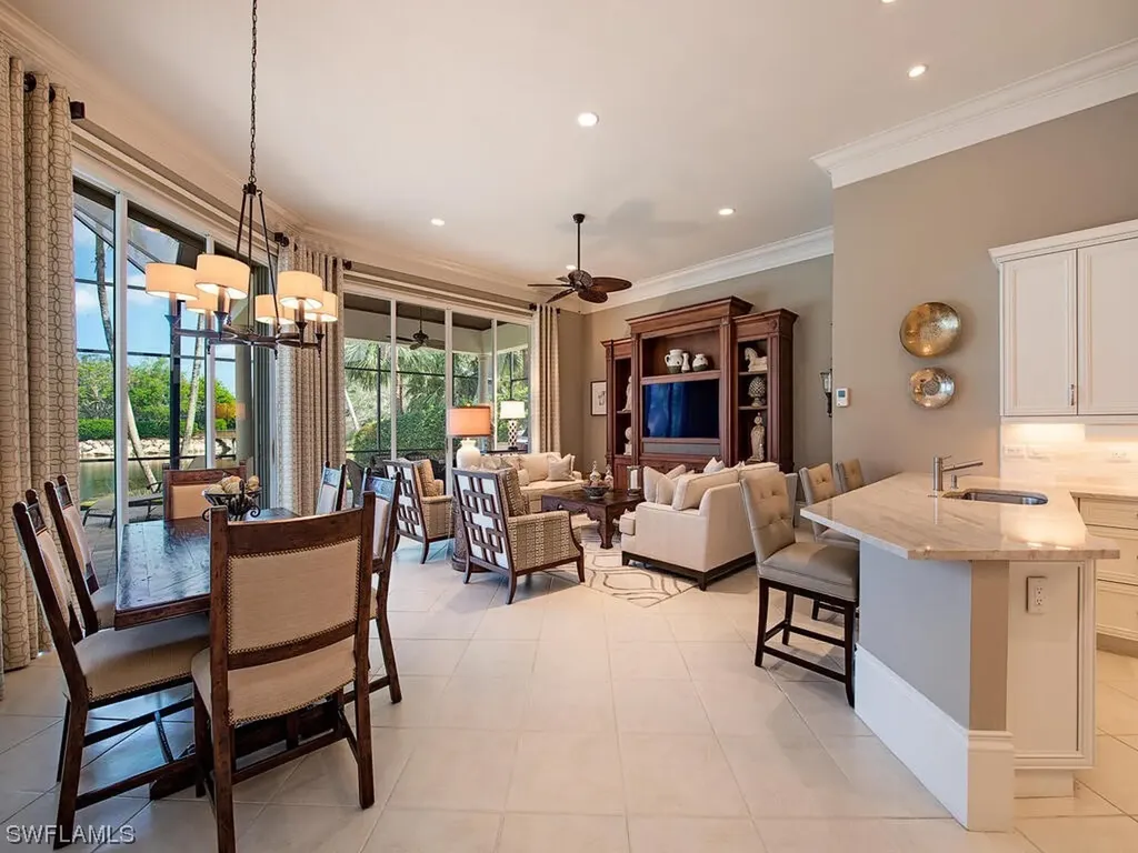 1701 Venezia Way Naples FL 34105