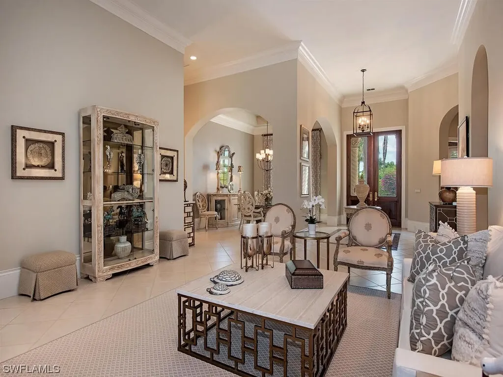 1701 Venezia Way Naples FL 34105