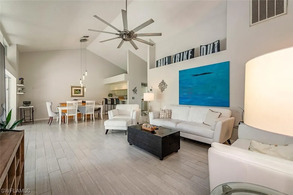 6070 Westbourgh Drive Naples FL 34112
