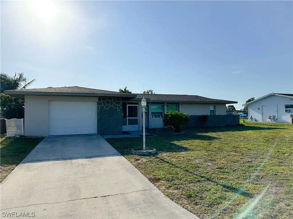 237 S Lake Drive Lehigh Acres FL 33936