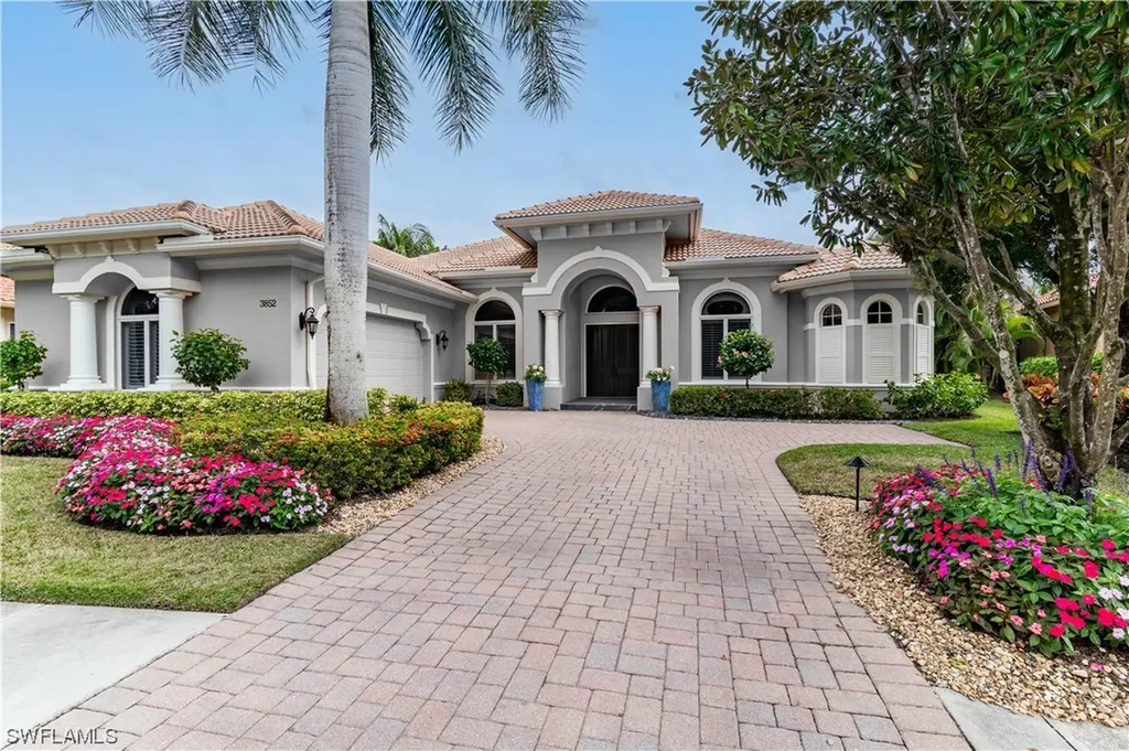 3852 Mahogany Bend Drive Naples FL 34114