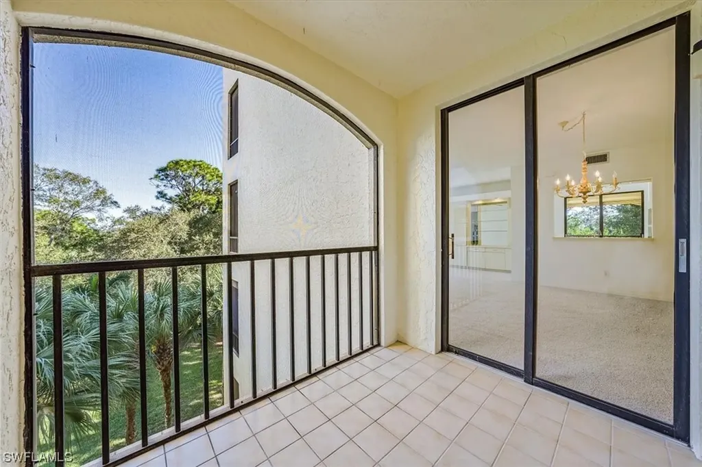 6500 Valen Way Naples FL 34108